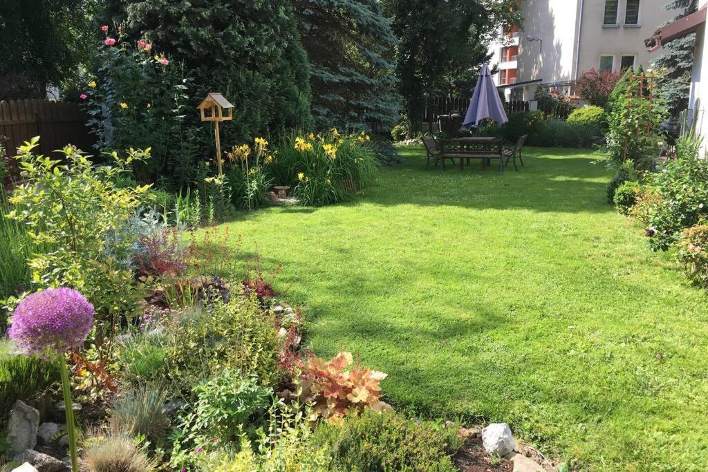Appartamento Hidden Gem Garden Cracovia Esterno foto